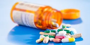 7 Kombinasi Obat dan Suplemen yang Sebaiknya Tidak Dikonsumsi Bersamaan 