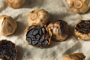 Black Garlic Untuk Hipertensi Apakah Bisa Menggantikan Peran Antihipertensi?